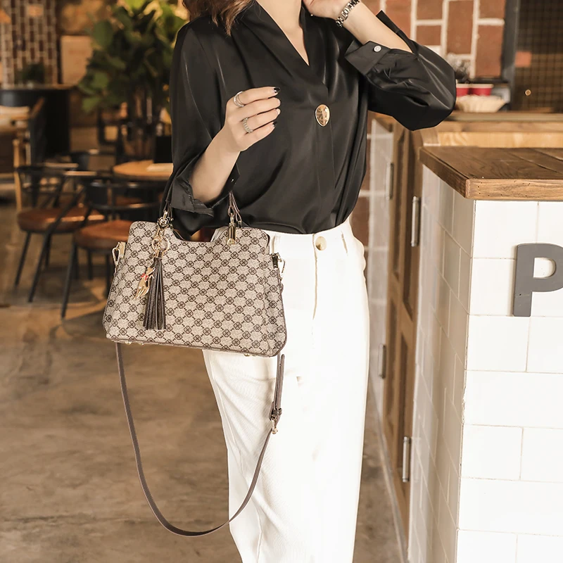 New Luxury Designer Crossbody  - Interior Design News 评论和价格