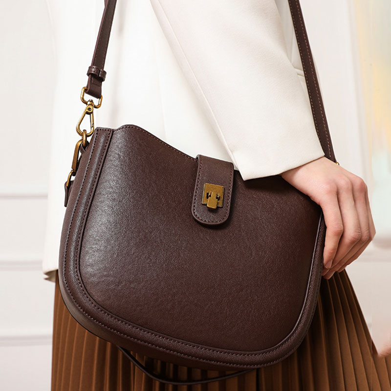 New Cowhide Women‘s Shoulder B - Interior Design News 评论和价格