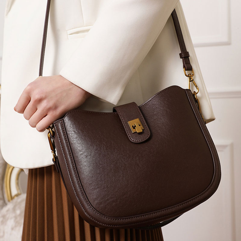New Cowhide Women‘s Shoulder B - Interior Design News 评论和价格